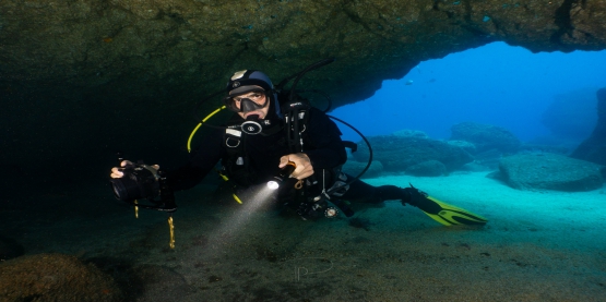 What Equipment Does A Cave Diver Need?