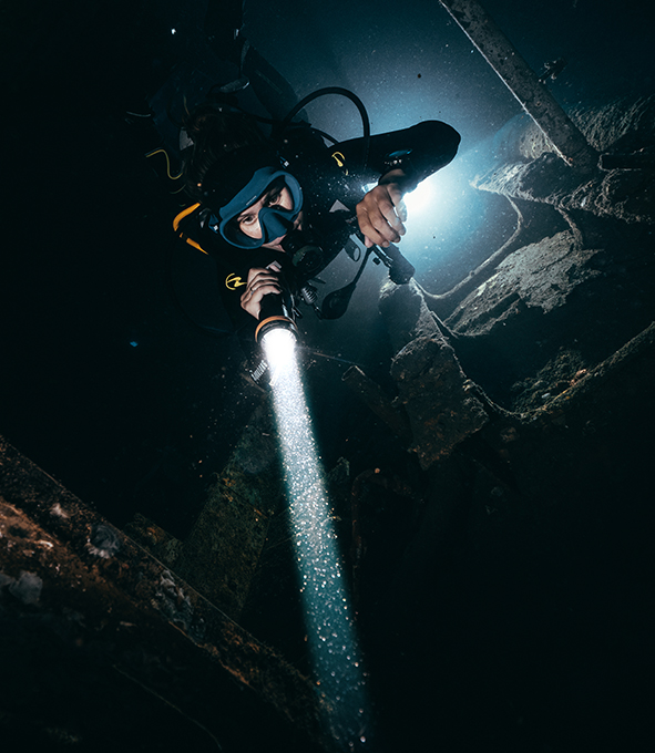 OrcaTorch dive light
