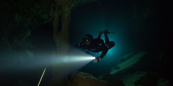 The Difference Between Sinkhole Diving, Cavern Diving, and Cave Diving